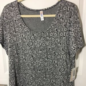 2 for $25 Lularoe Classic Tees